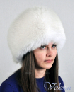 белый